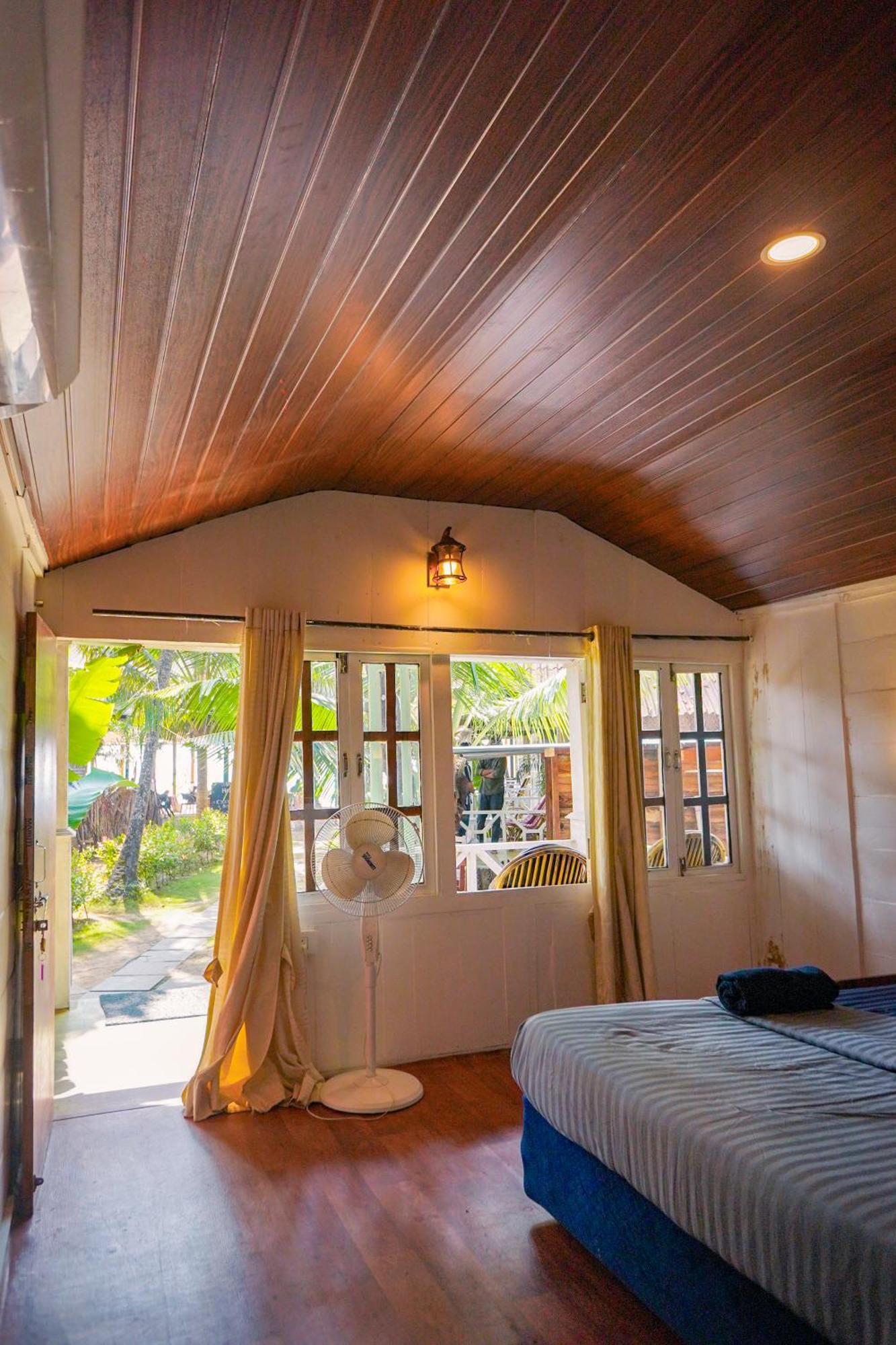 Beachfront Bliss Canacona Room photo