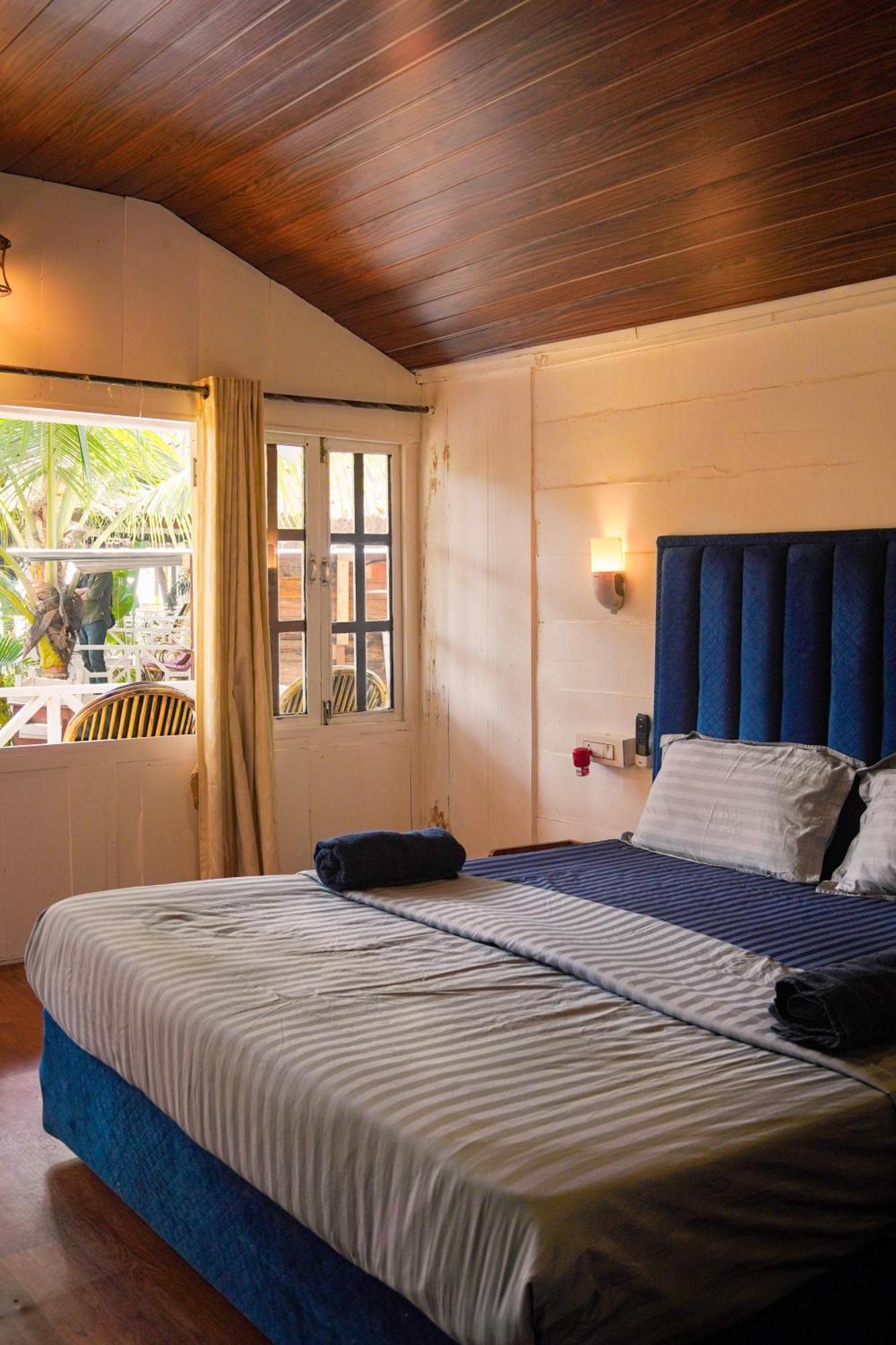 Beachfront Bliss Canacona Room photo